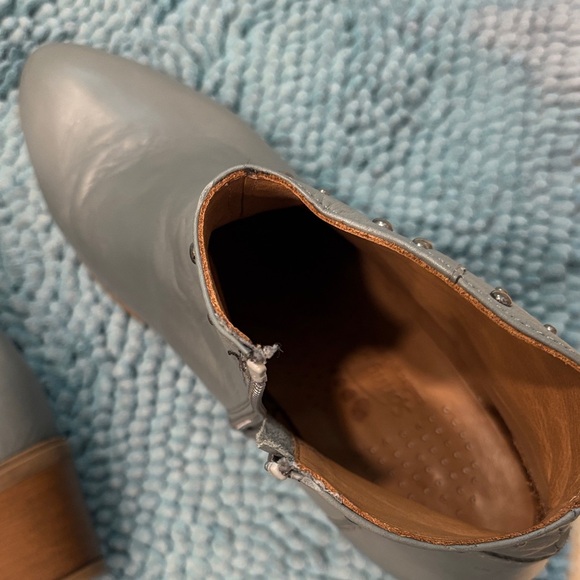 Spring Step Gray Ankle Boots - Picture 4 of 5